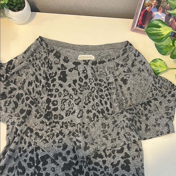 Current/Elliott Tops - Current/Elliott Charcoal Leopard Print Tee